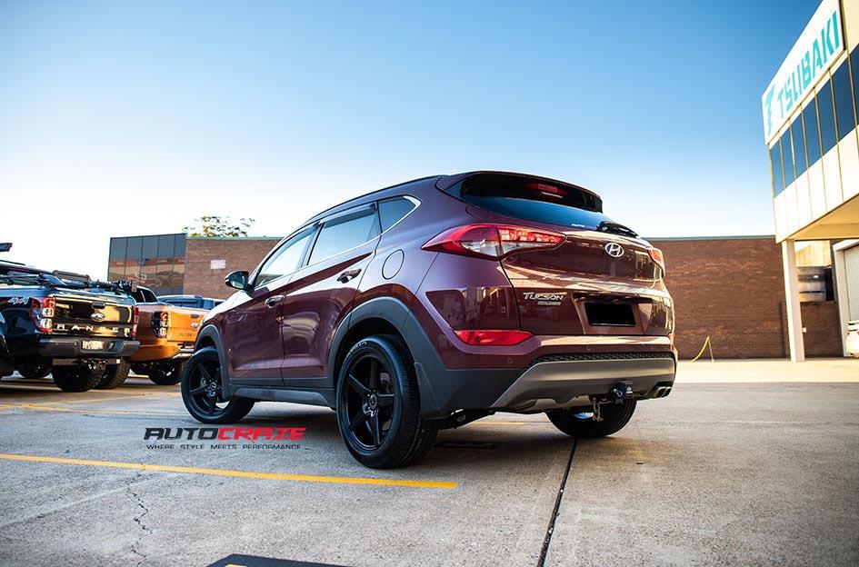HYUNDAI TUCSON DISTRICT SATIN BLACK